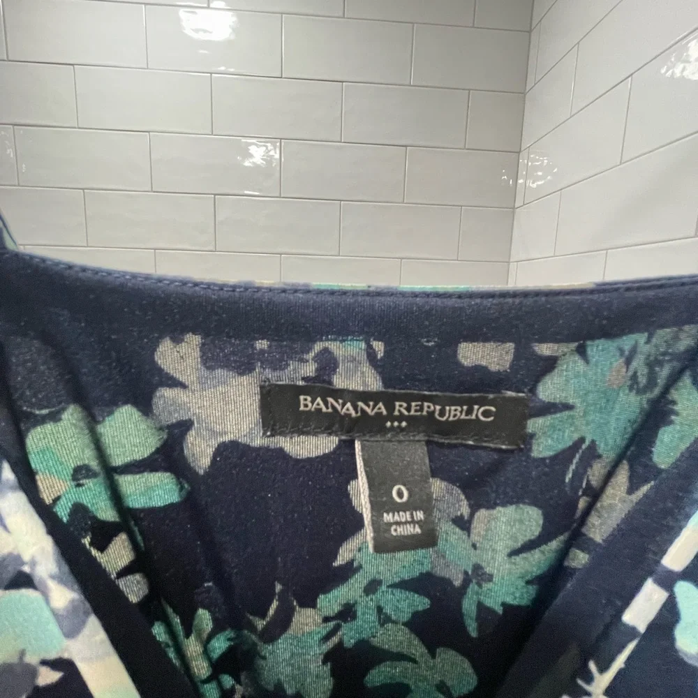 Banana Republic - Floral Spaghetti Strap Dress - Size 0 - Picture 2 of 2